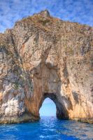 Арка в скале