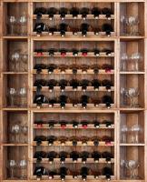 Вино и бокалы