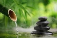 Камни в воде