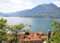 Теплоход в море