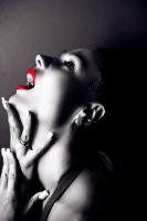 Красная помада