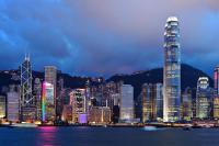 Современный ночной мегаполис