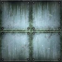 Зеленые металлические пластины