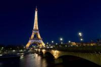 Ночной Париж