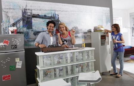 Komar 4-315 (London)