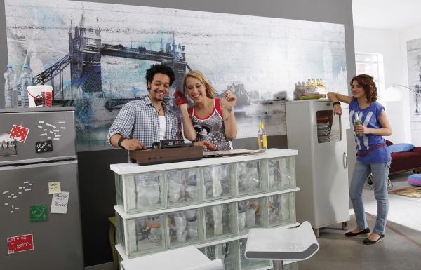 Komar 4-315 (London)